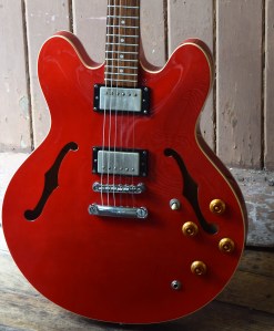 John Holland, Guitar lessons, Sydney, Inner West, Strings and Wood, John Holland guitars for sale